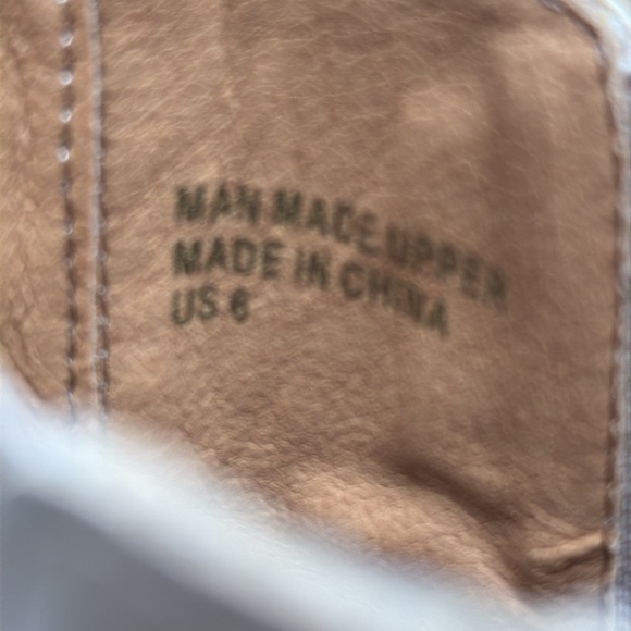 Cora Tall Ankle Boot
OASIS SOCIETY Size 6 - Picture 8 of 16